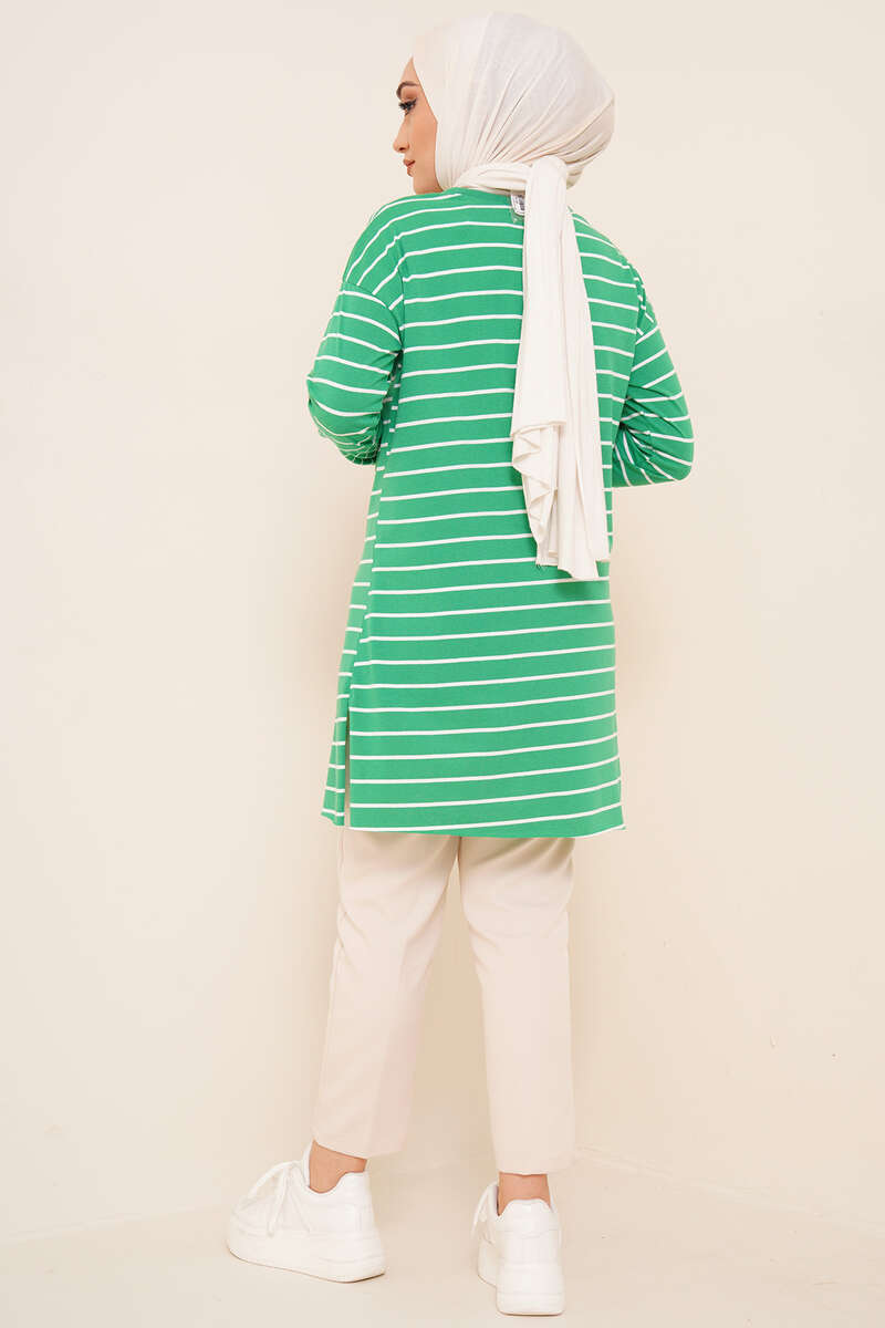 https://cdn.pazarium.com.tr/seritli-tunik-benetton-382174-81-B.jpg
