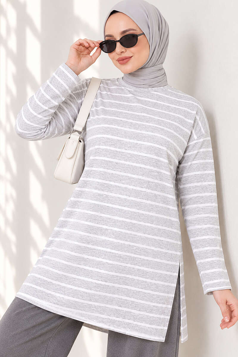 https://www.pazarium.com.tr/seritli-tunik-gri-831112-81-B.jpg