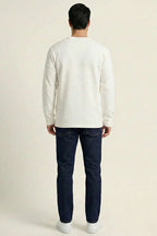https://cdn.pazarium.com.tr/seritli-yaka-yazili-erkek-sweatshirt-beyaz-726809-17-B.jpg