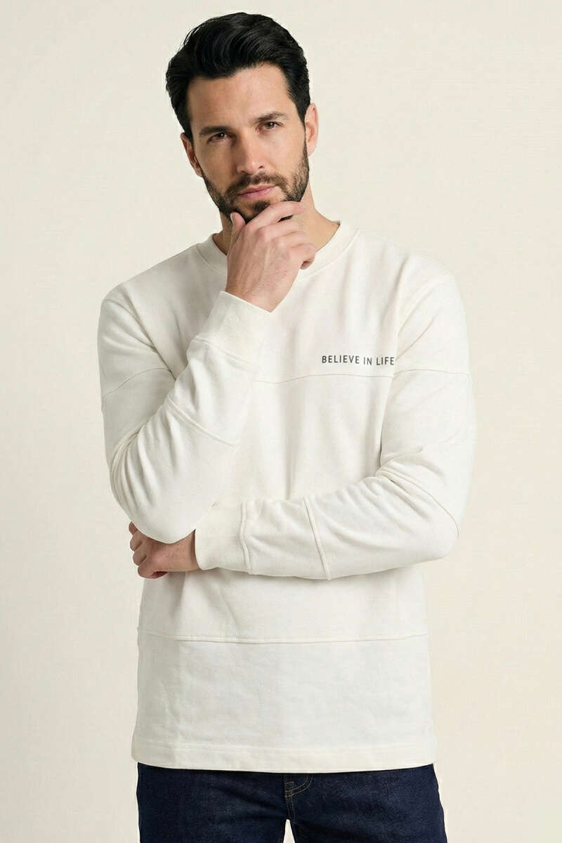 Şeritli Yaka Yazılı Erkek Sweatshirt