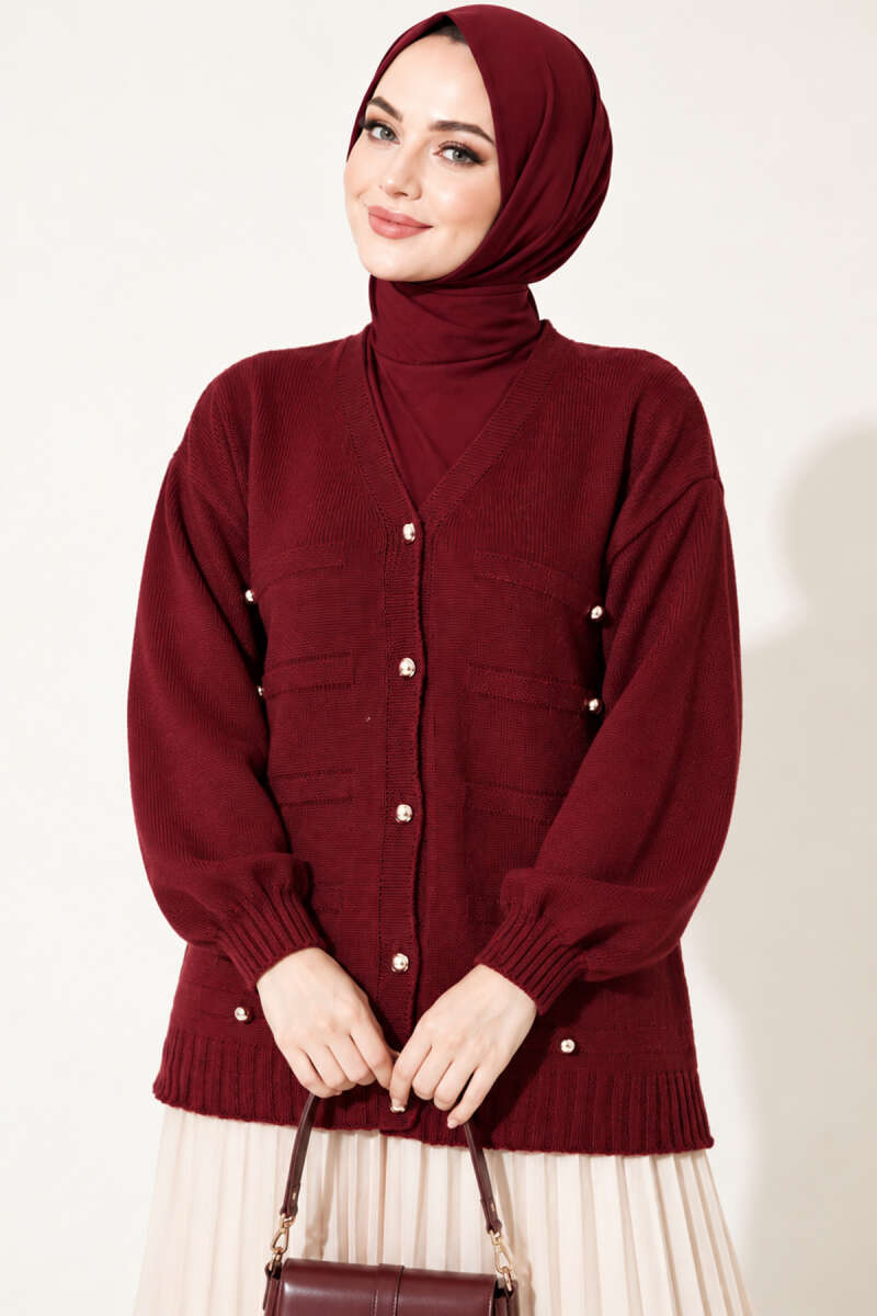 https://cdn.pazarium.com.tr/serpme-dugme-detayli-triko-hirka-bordo-825700-20-B.jpg
