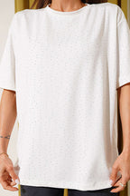 https://cdn.pazarium.com.tr/serpme-tasli-basic-t-shirt-beyaz-783430-19-B.jpg