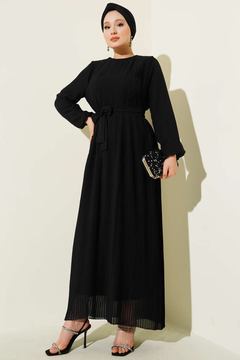 Plissiertes Chiffonkleid