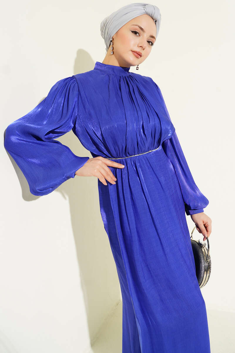 Robe de soirée à manches ballons avec pierres en rangée