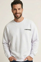 https://cdn.pazarium.com.tr/sirt-baskili-kabartmali-erkek-sweatshirt-beyaz-726625-17-B.jpg
