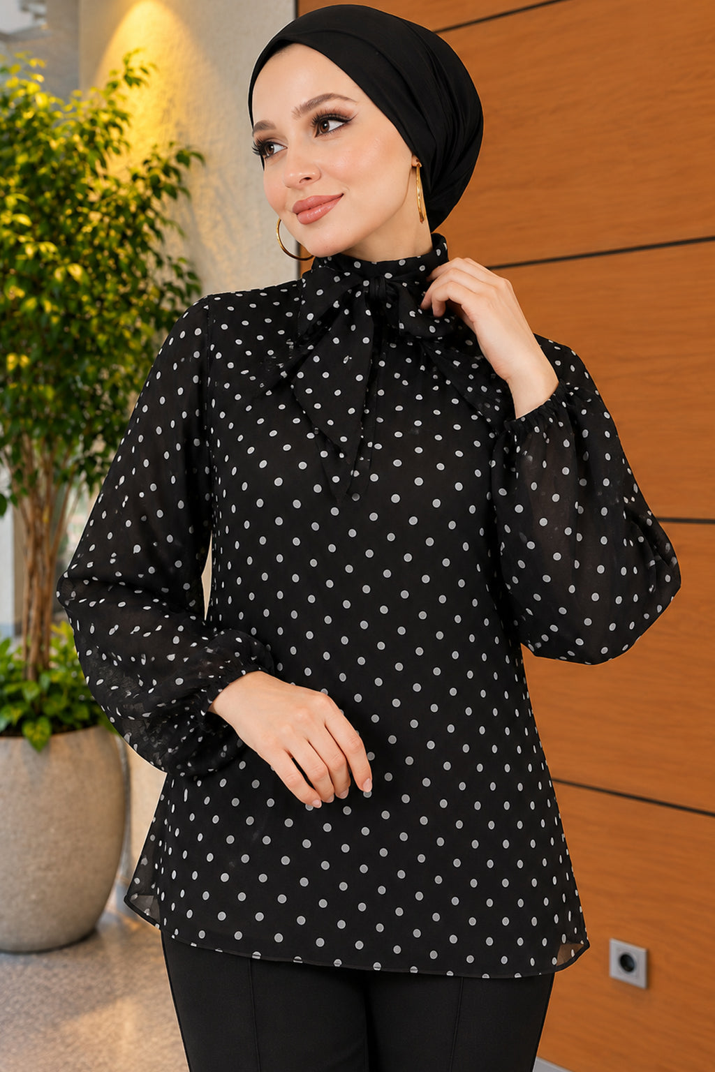 Chiffon Tunic with Polka Dot Collar Ties
