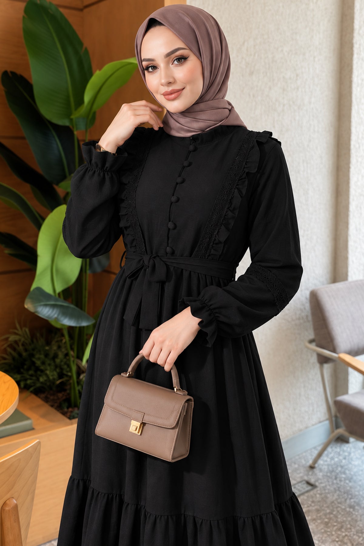 Brit - Robe boutonnée en guipure
