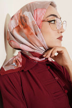 https://cdn.pazarium.com.tr/soft-cicek-desenli-esarp-bordo-bej-814487-20-B.jpg