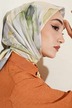 https://cdn.pazarium.com.tr/soft-cicek-desenli-esarp-sari-814515-20-B.jpg