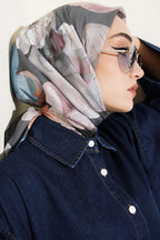 https://cdn.pazarium.com.tr/soft-cicek-desenli-esarp-siyah-814201-20-B.jpg