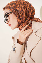 https://cdn.pazarium.com.tr/sonbahar-esintili-esarp-camel-839889-20-B.jpg