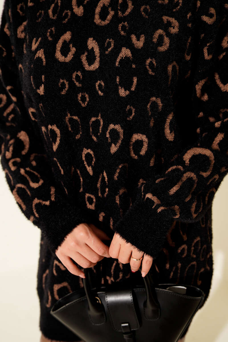 Leopar Desenli Sakallı Tunik