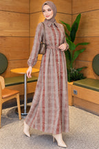 Beiges Karo-Kleid mit durchgehender Knopfleiste aus Cord