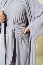 https://cdn.pazarium.com.tr/tas-suslemeli-ikili-abaya-gri-800733-19-B.jpg