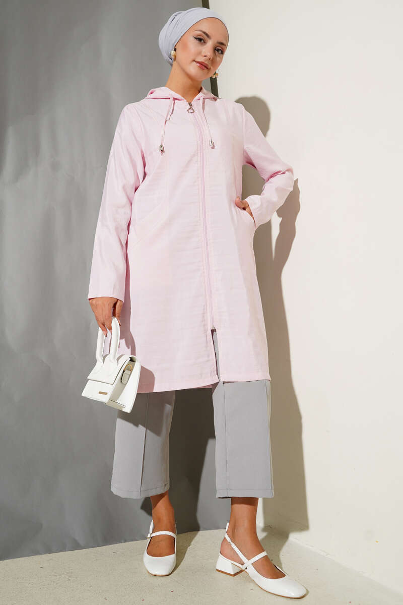 https://cdn.pazarium.com.tr/tasli-nakis-detayli-kapusonlu-kap-pembe-661121-15-B.jpg