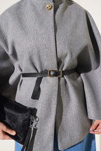 https://www.pazarium.com.tr/tek-dugmeli-kemerli-kase-panco-gri-832298-16-B.jpg