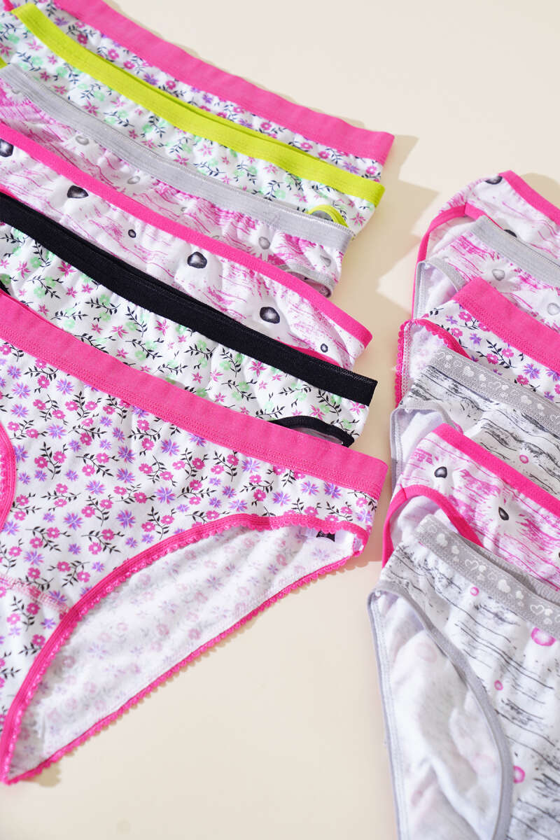 https://cdn.pazarium.com.tr/tutku-bayan-12li-desenli-bikini-kombin-534376-12-B.jpg