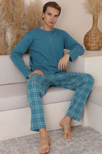 https://cdn.pazarium.com.tr/uc-dugmeli-ekoseli-erkek-pijama-takimi-mavi-731954-17-B.jpg