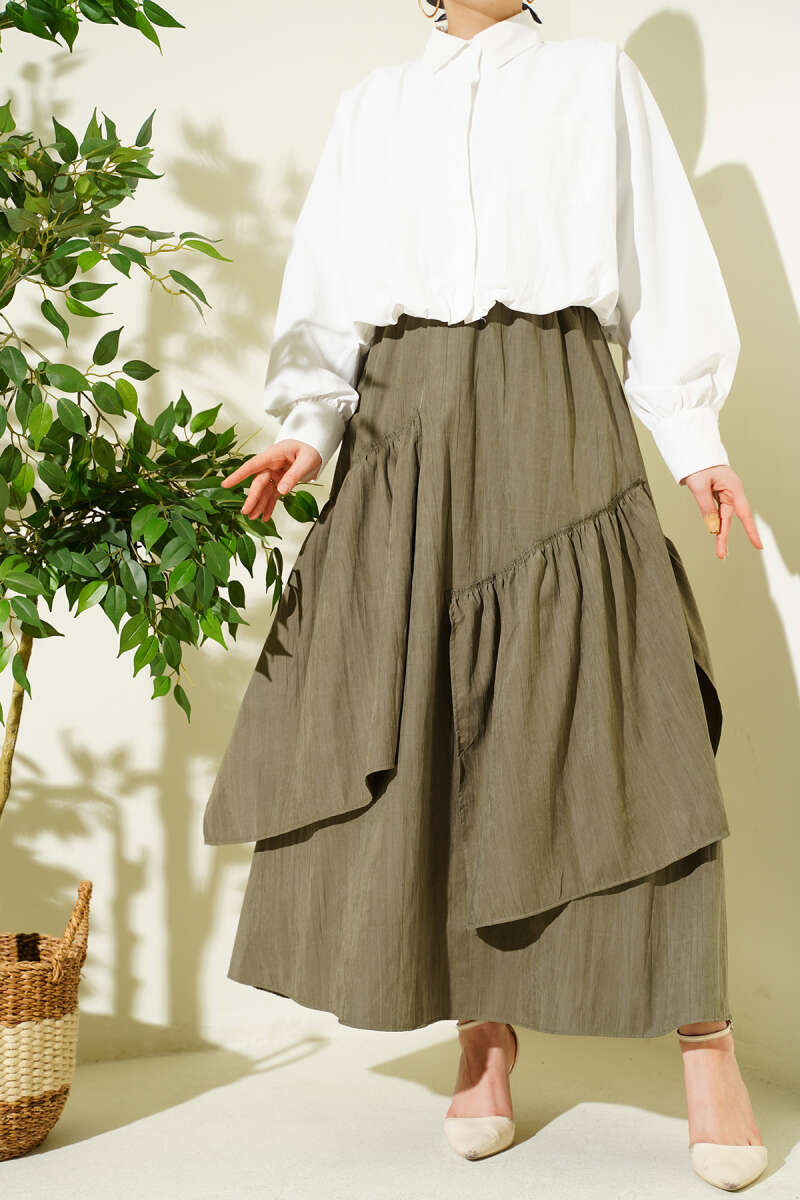 Üç Fırfırlı Etek