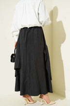 Üç Fırfırlı Etek