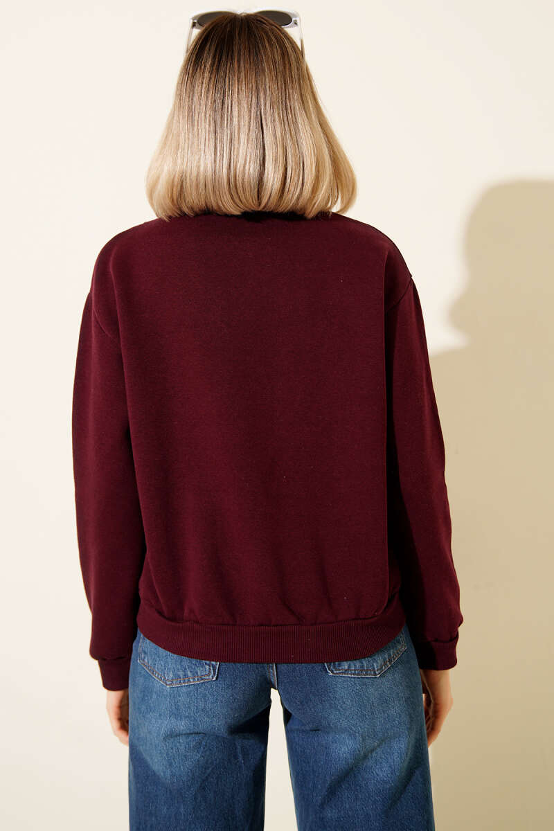 Üç İplik Dik Yaka Sweatshirt