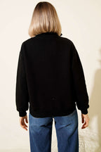https://cdn.pazarium.com.tr/uc-iplik-dik-yaka-sweatshirt-siyah-702390-17-B.jpg