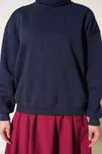 https://cdn.pazarium.com.tr/uc-iplik-sardonlu-sweatshirt-lacivert-835163-20-B.jpg