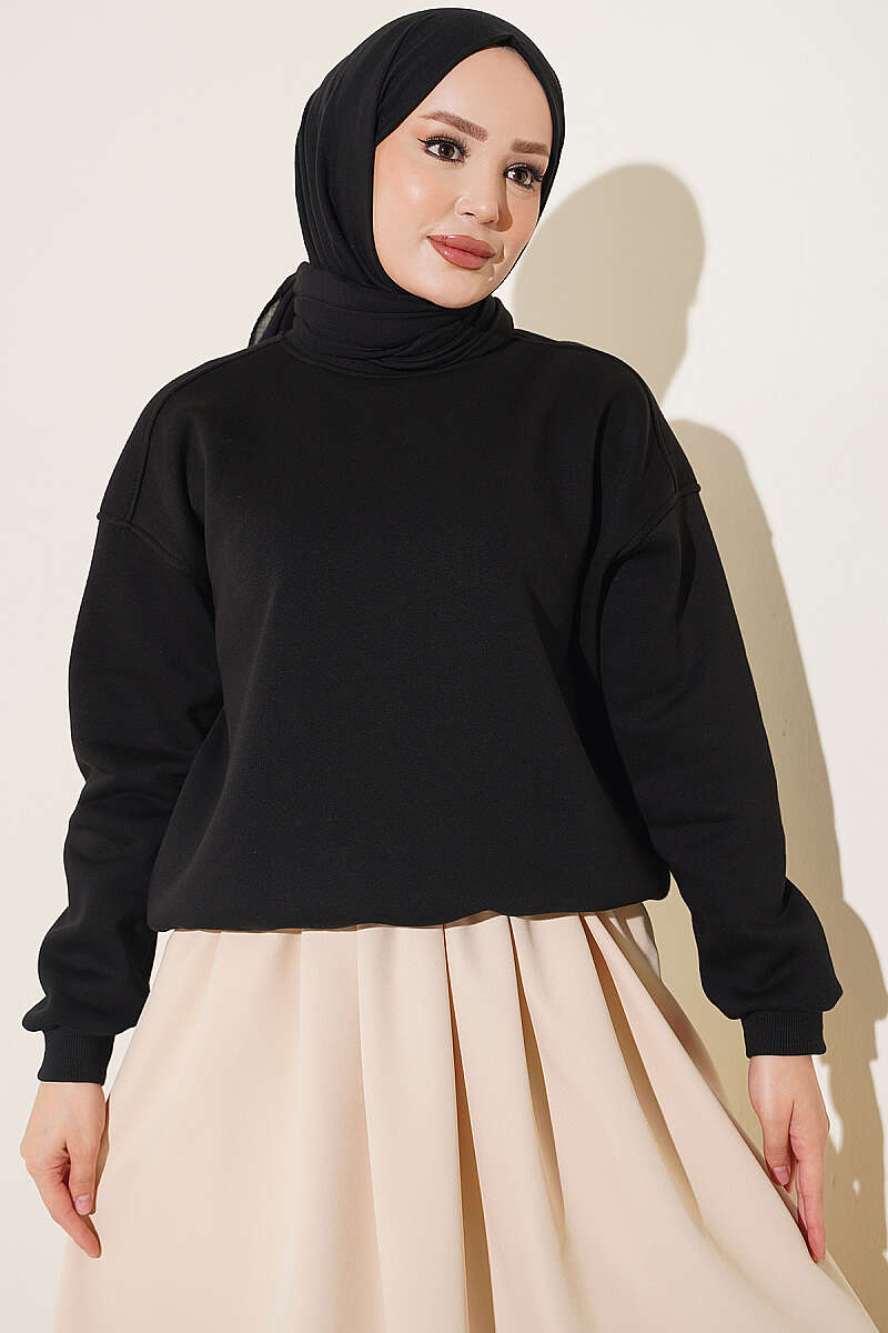 https://cdn.pazarium.com.tr/uc-iplik-sardonlu-sweatshirt-siyah-835172-20-B.jpg