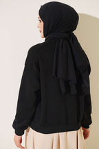 https://cdn.pazarium.com.tr/uc-iplik-sardonlu-sweatshirt-siyah-835174-20-B.jpg