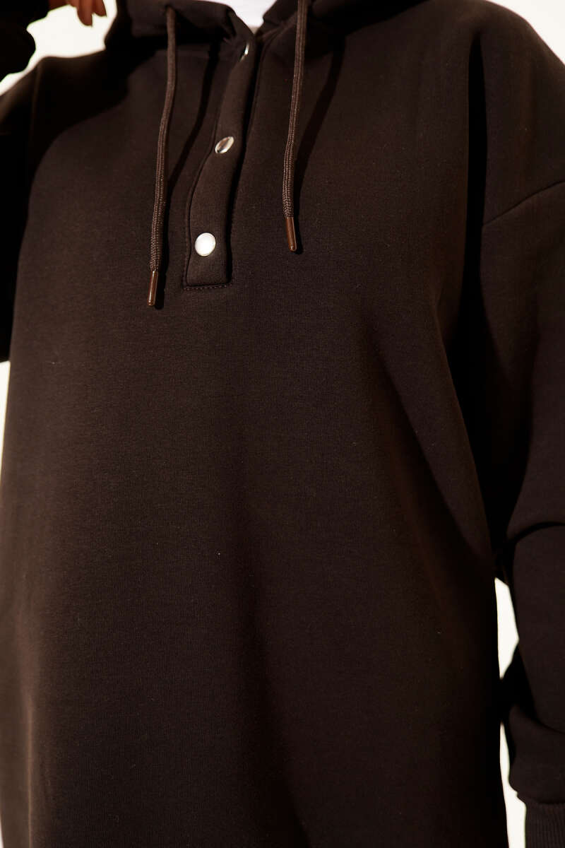 Üç İplik Yarım Çıtçıtlı Sweatshirt Acı Kahve