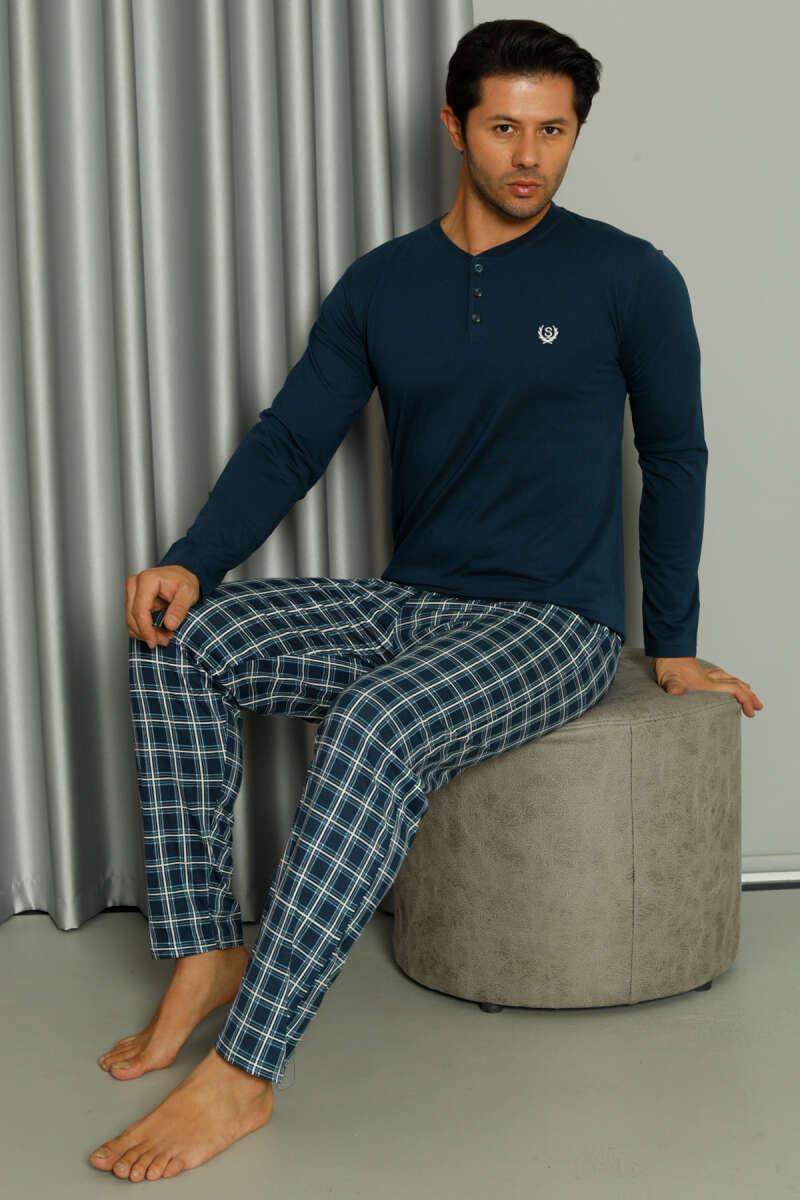https://cdn.pazarium.com.tr/uzun-kollu-dugmeli-ekoseli-erkek-pijama-takim-indigo-582586-13-B.jpg