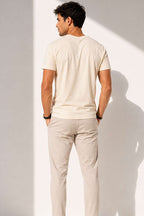 https://cdn.pazarium.com.tr/v-yaka-basic-erkek-t-shirt-bej-780216-19-B.jpg
