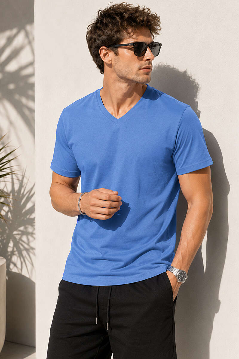 https://cdn.pazarium.com.tr/v-yaka-basic-erkek-t-shirt-mavi-780234-19-B.jpg