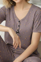 V Yaka Çiçekli Kısa Kol Pijama Takım