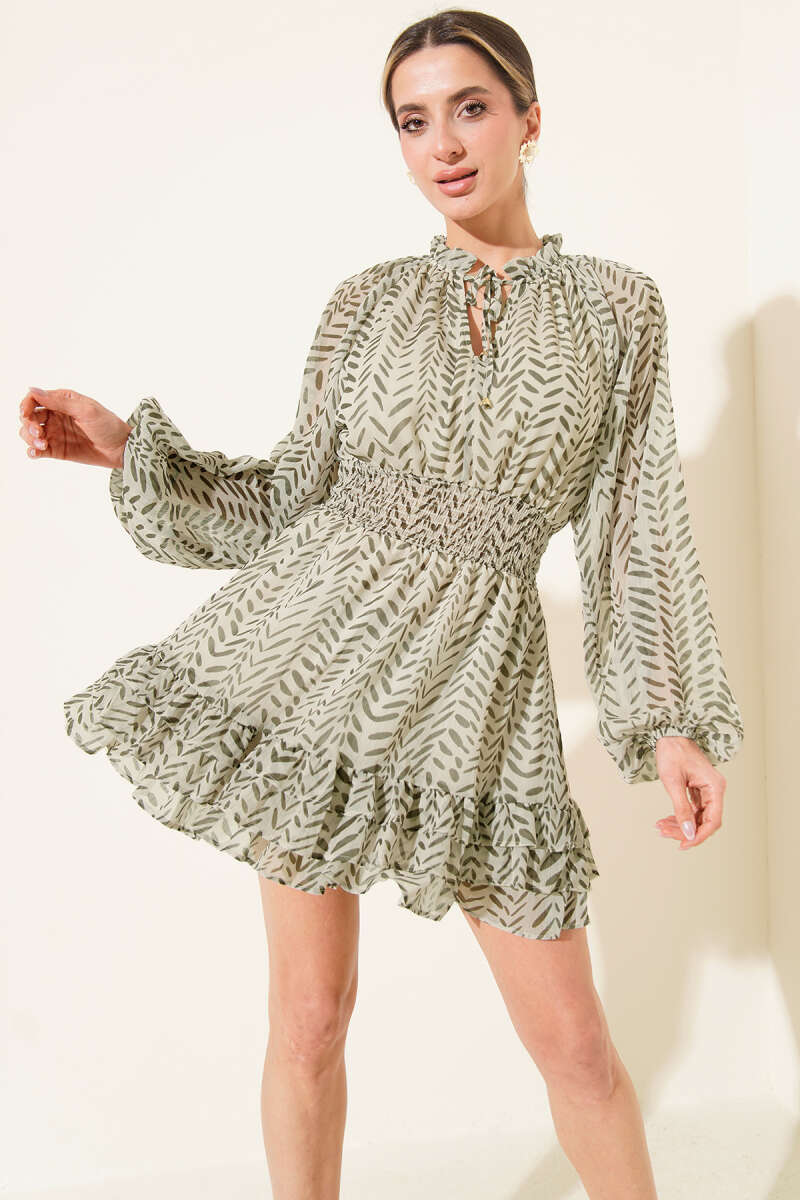 https://cdn.pazarium.com.tr/v-yaka-desenli-firfirli-sifon-mini-elbise-haki-738412-18-B.jpg