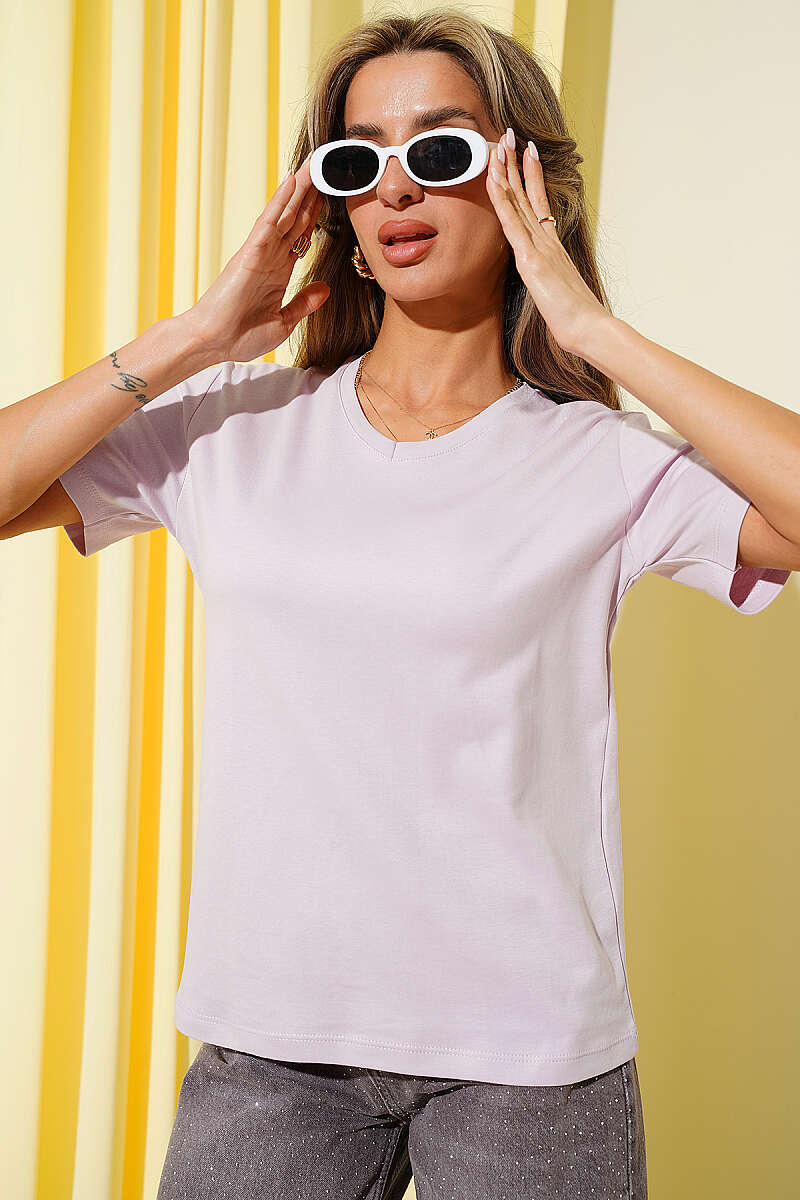 https://cdn.pazarium.com.tr/v-yaka-detayli-basic-t-shirt-lila-788009-19-B.jpg