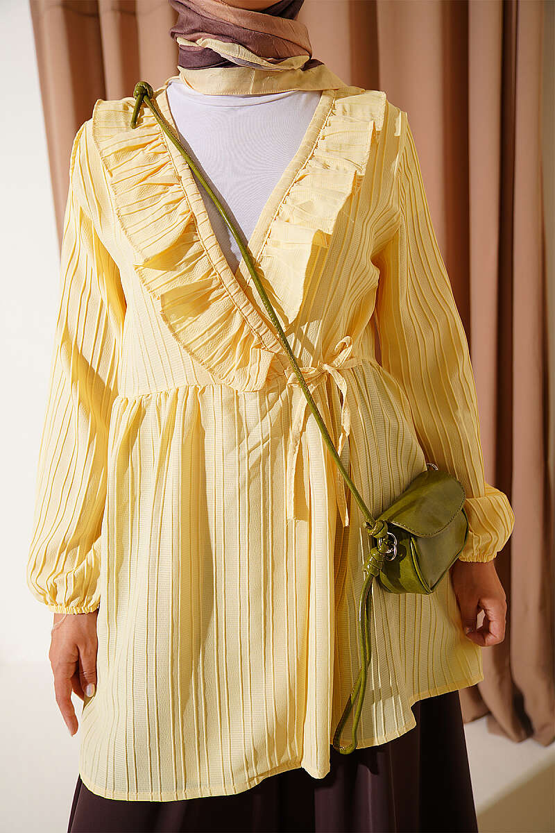https://cdn.pazarium.com.tr/v-yaka-firfir-detayli-kimono-sari-812204-20-B.jpg