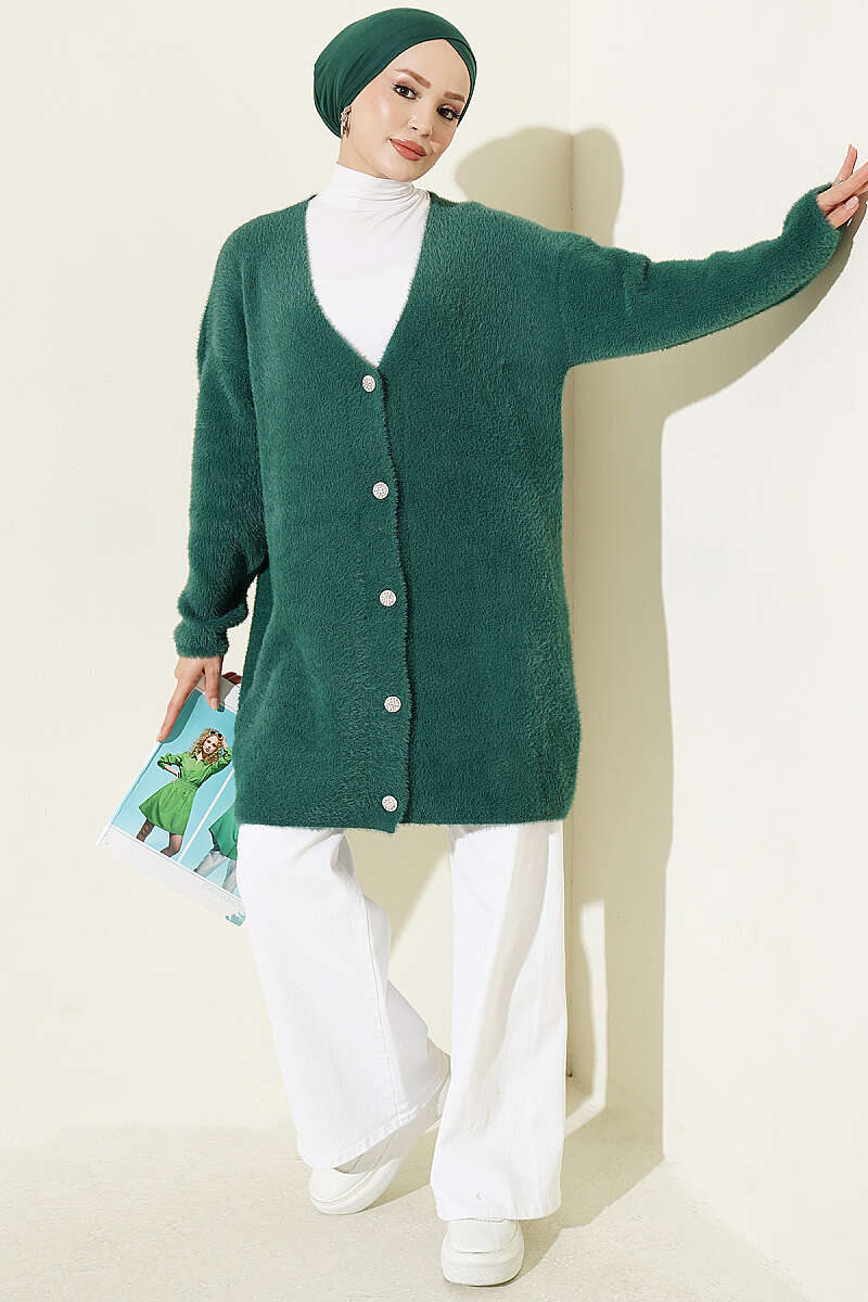 https://cdn.pazarium.com.tr/v-yaka-sakalli-dugmeli-uzun-hirka-yesil-823613-20-B.jpg