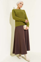 Bearded Sweater with Stone Collar