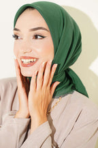 https://cdn.pazarium.com.tr/vera-duz-esarp-yesil-819971-20-B.jpg
