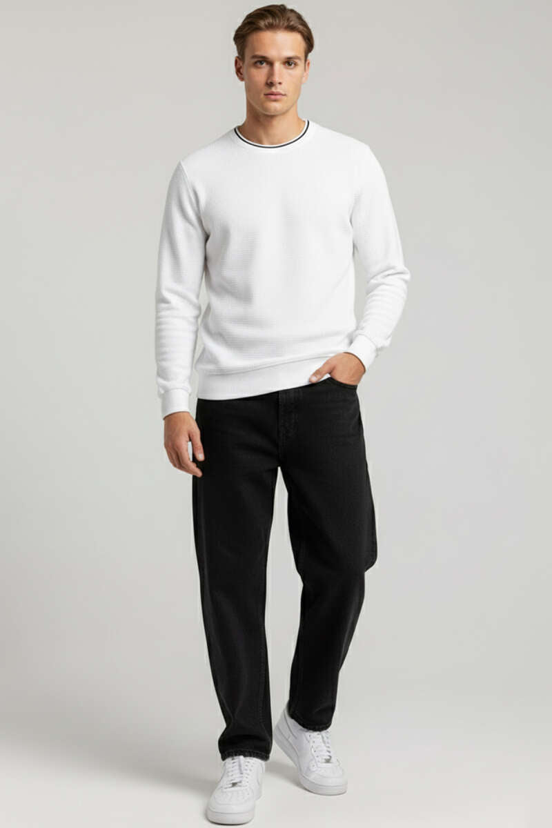 https://cdn.pazarium.com.tr/waffle-nakisli-triko-sweatshirt-beyaz-696254-16-B.jpg