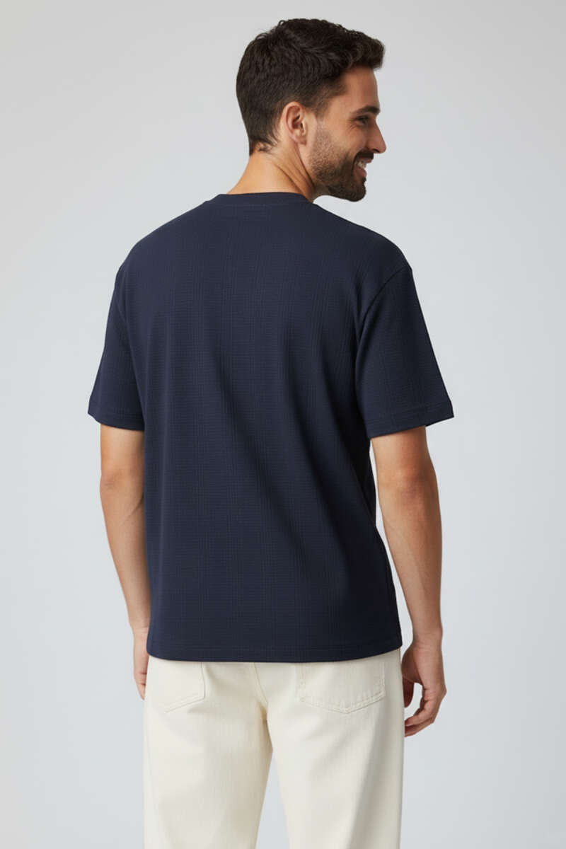 Yaka Armalı Labirent Desen Erkek T-shirt Lacivert