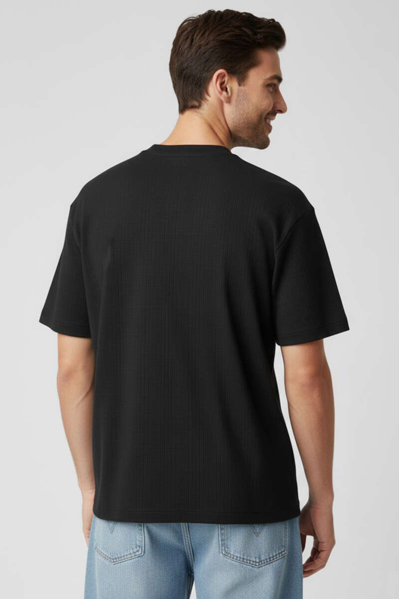 Yaka Armalı Labirent Desen Erkek T-shirt Siyah