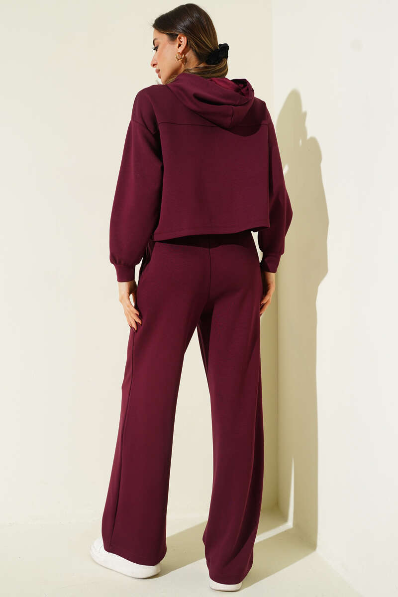 https://cdn.pazarium.com.tr/yaka-bagcikli-loysa-sweatshirt-ikili-takim-murdum-715610-17-B.jpg