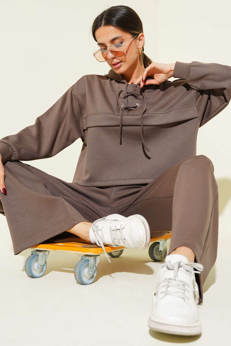 Yaka Bağcıklı Loyşa Sweatshirt İkili Takım