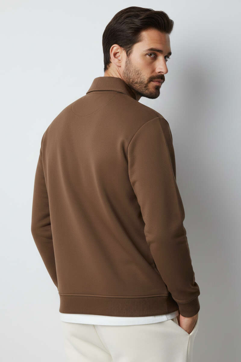 Yaka Change Yazılı Erkek Sweatshirt
