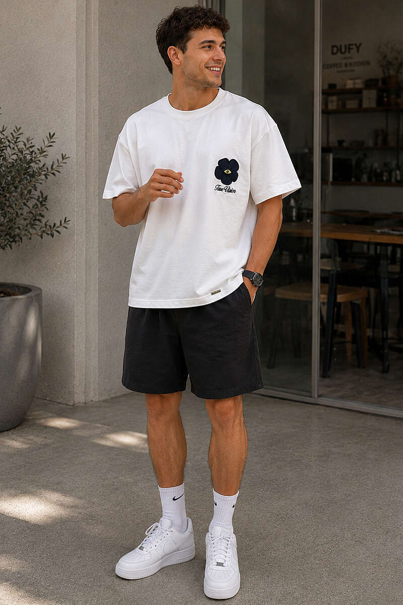 https://cdn.pazarium.com.tr/yaka-cicek-nakisli-erkek-oversize-t-shirt-ekru-782453-19-B.jpg