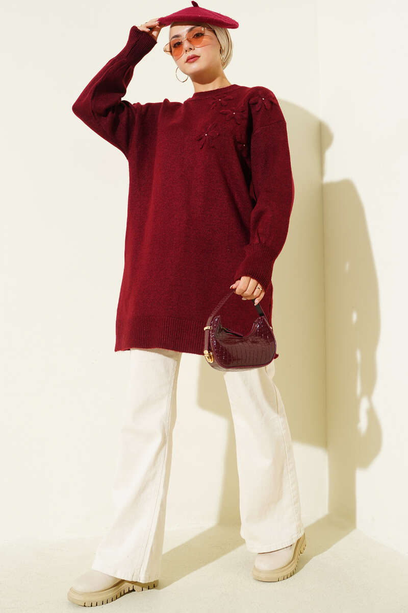 Yaka Çiçekli Yumoş Triko Tunik