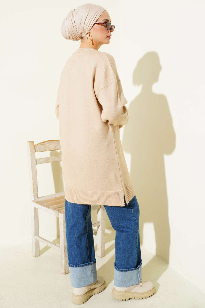 Yaka Çiçekli Yumoş Triko Tunik