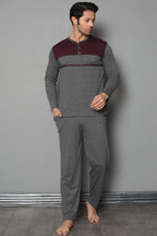 https://cdn.pazarium.com.tr/yaka-dugmeli-cift-renk-erkek-pijama-takimi-fume-bordo-583305-13-B.jpg
